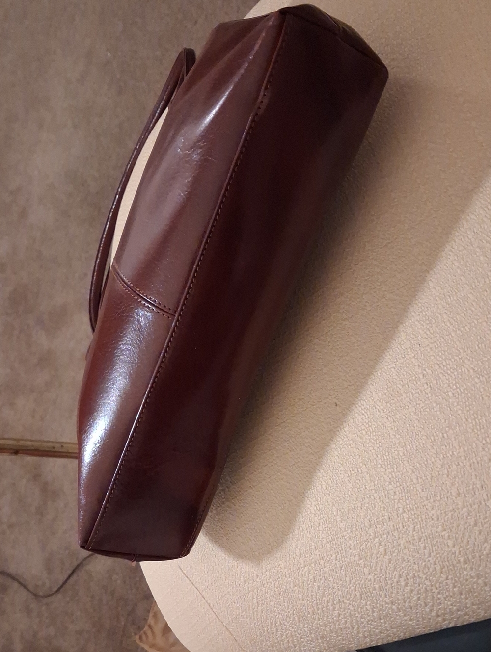 Hobo International NWOT Classic Brown Leather Shoulder Bag - Picture 6 of 16